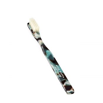 Tooth brushes–gentle pure bristle ref.843