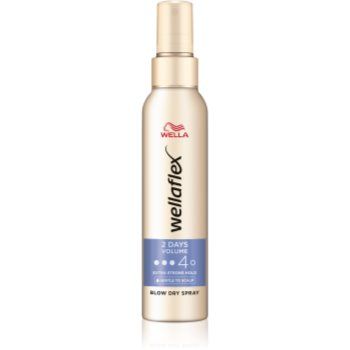 Wella Wellaflex 2nd Day Volume spray pentru modelarea termica a parului