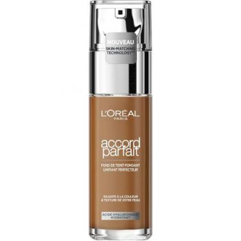 Fond de Ten Infuzat cu Acid Hialuronic - L'Oreal Paris Accord Parfait Maquillaje Fundente Unificante, nuanta 8R/8C-Noisette, 30 ml la reducere