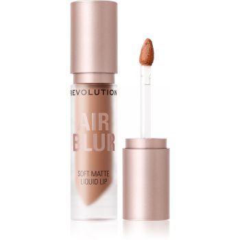 Makeup Revolution Air Blur Liquid Lipstick ruj lichid mat, cu textură lejeră